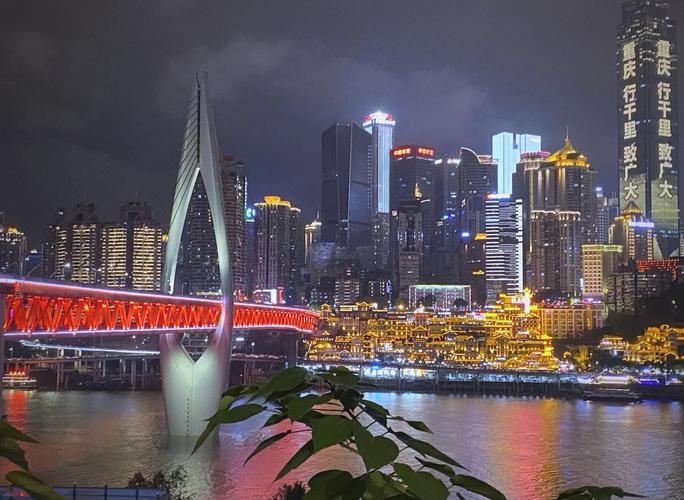 重慶旅游攻略 市區(qū)熱門景點大揭秘