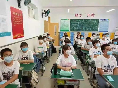 合作辦學(xué)拓寬教育領(lǐng)域 課后服務(wù)提升辦學(xué)水平——河北工業(yè)大學(xué)專(zhuān)家學(xué)者走進(jìn)仁和大講堂系列報(bào)道之一 教育咨詢(xún)服務(wù)